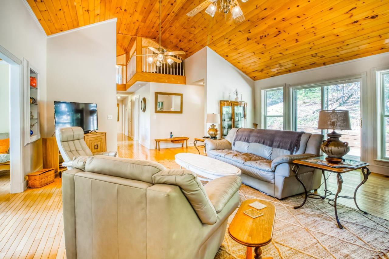 Doe Heights Chalet Batesville 外观 照片