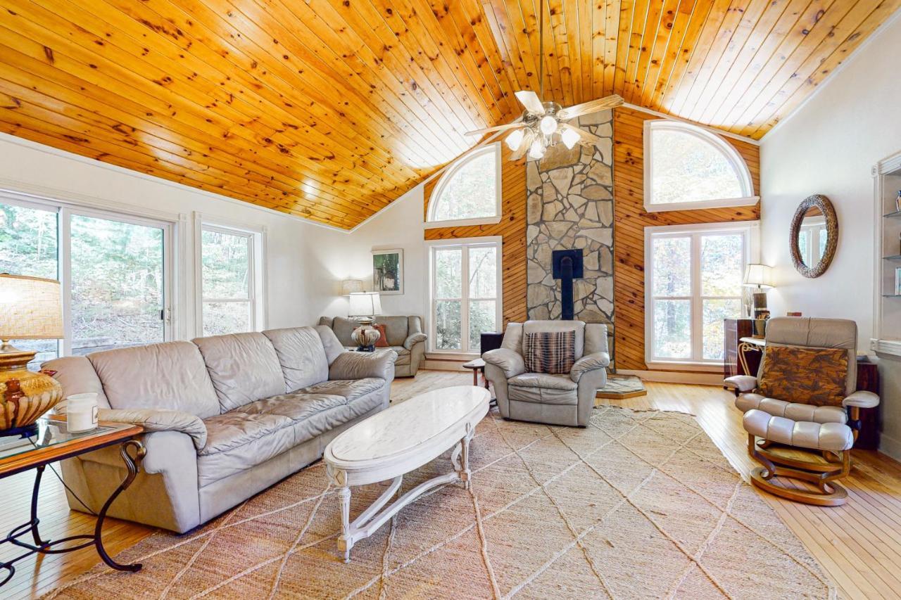 Doe Heights Chalet Batesville 外观 照片